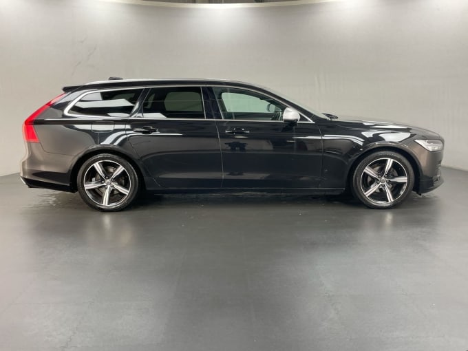 2024 Volvo V90