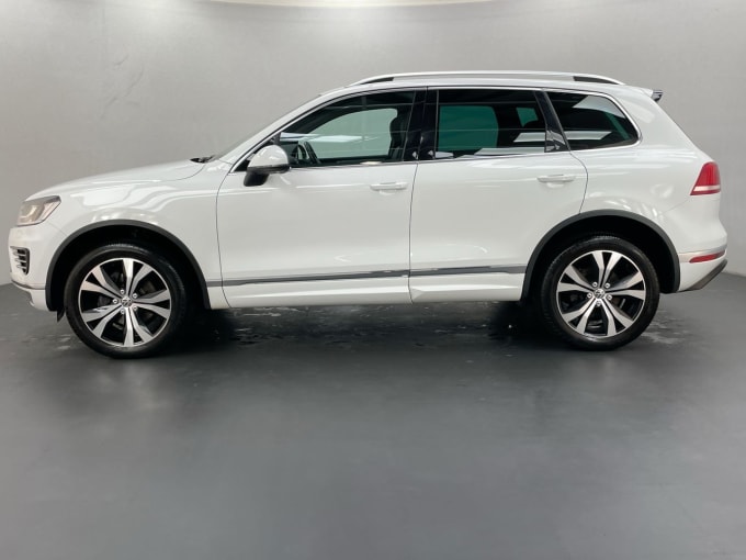 2024 Volkswagen Touareg