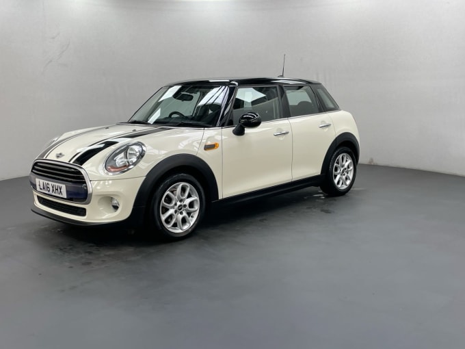 2024 Mini Hatch Cooper