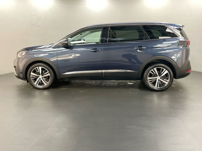 2024 Peugeot 5008