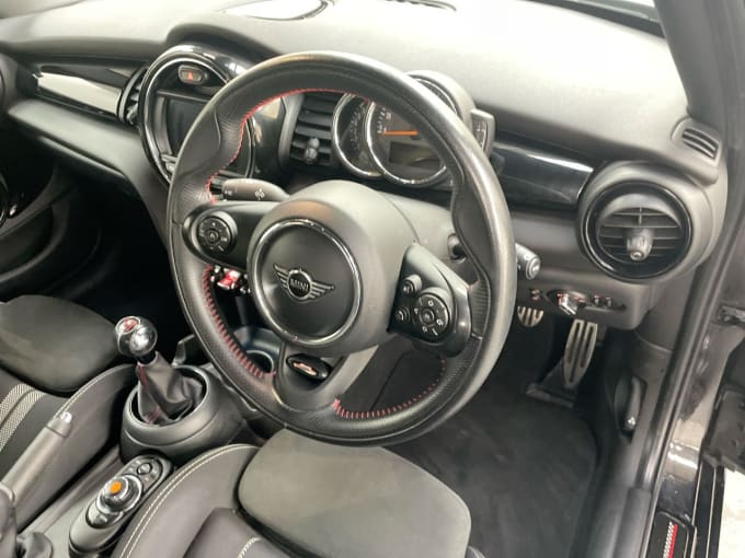 2024 Mini Hatch Cooper