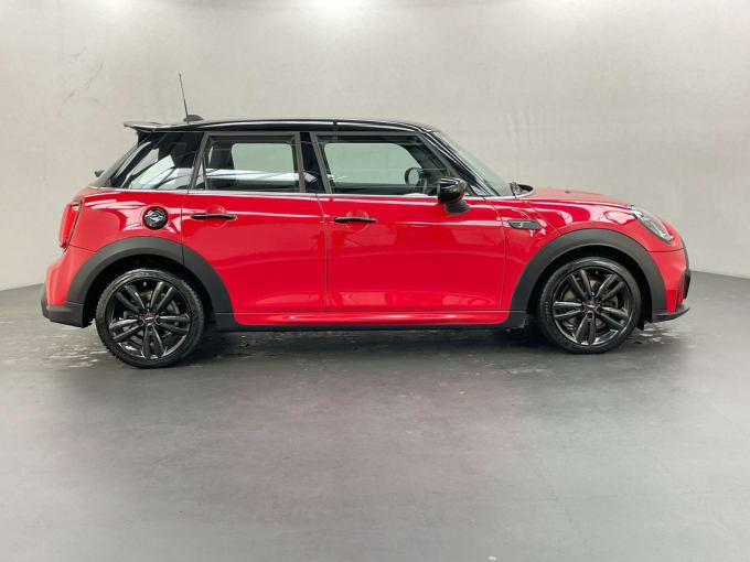 2025 Mini Hatch