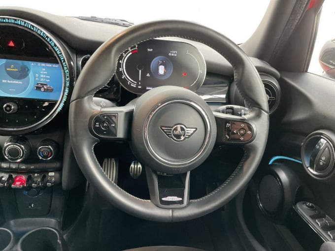 2025 Mini Hatch