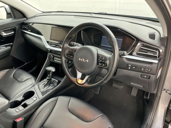 2025 Kia Niro