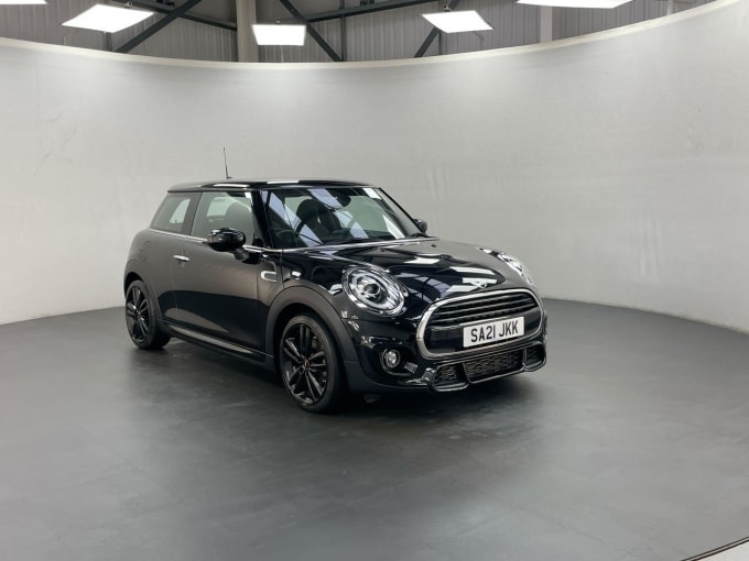 2025 Mini Hatch