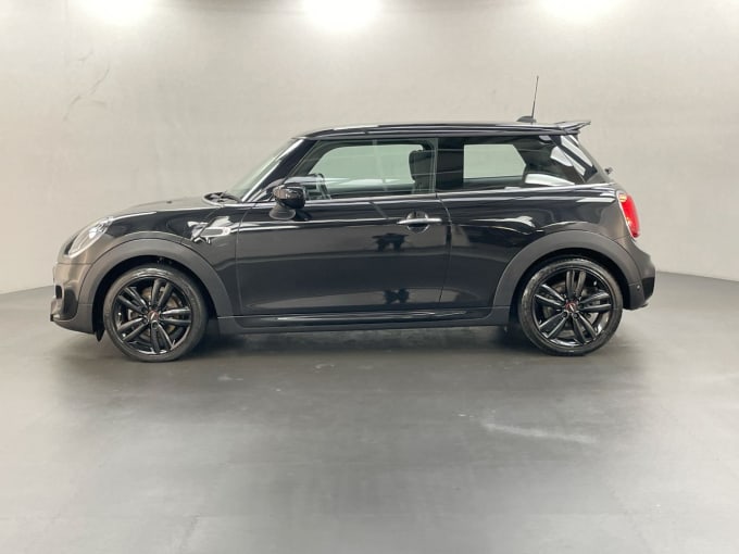 2025 Mini Hatch