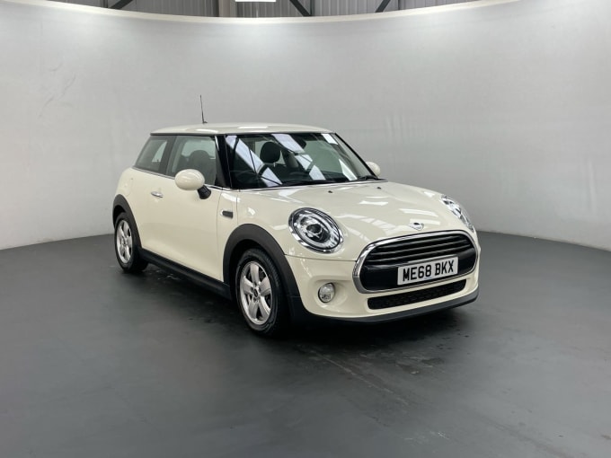 2025 Mini Hatch