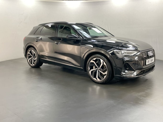 2025 Audi E-tron