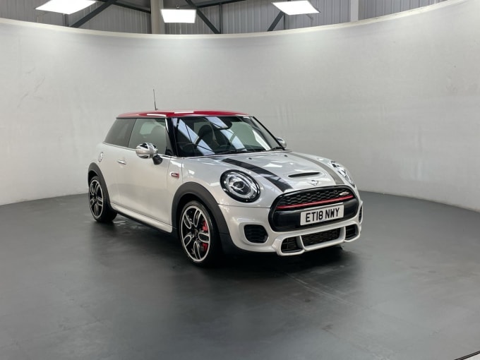 2025 Mini Hatch