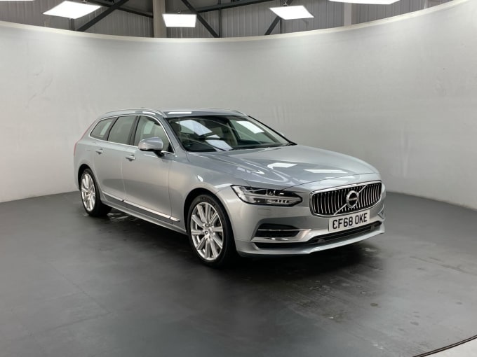 2025 Volvo V90