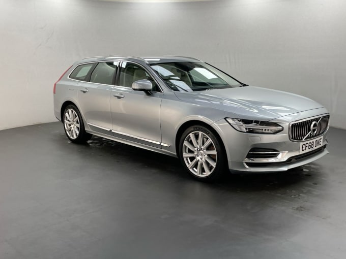 2025 Volvo V90