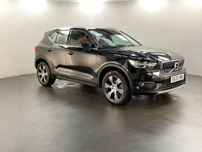 2025 Volvo Xc40