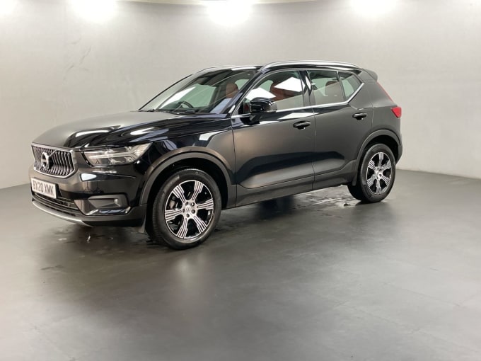 2025 Volvo Xc40