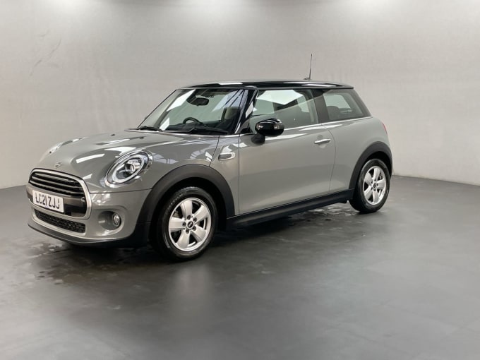 2025 Mini Hatch