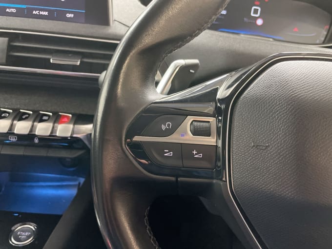 2025 Peugeot 5008