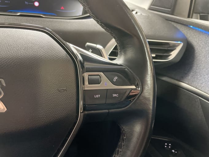 2025 Peugeot 5008
