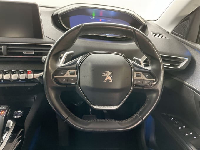 2025 Peugeot 5008