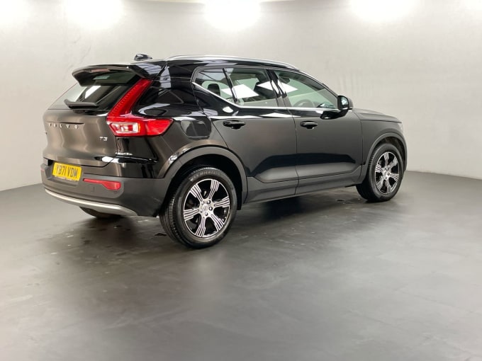 2025 Volvo Xc40