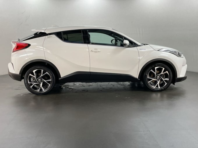 2025 Toyota C-hr