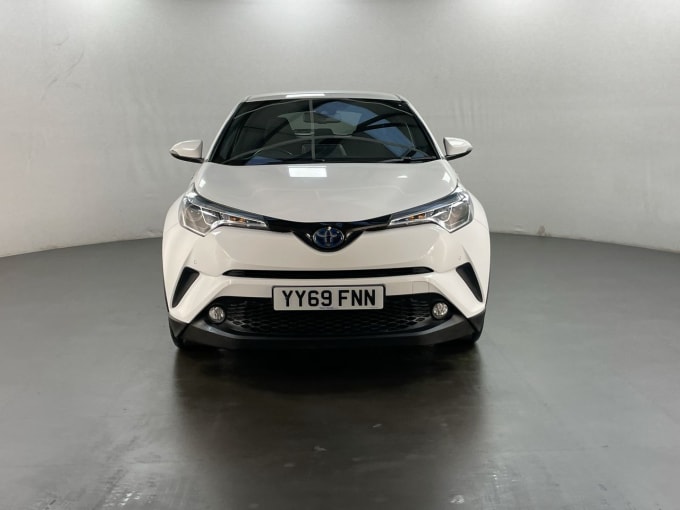 2025 Toyota C-hr