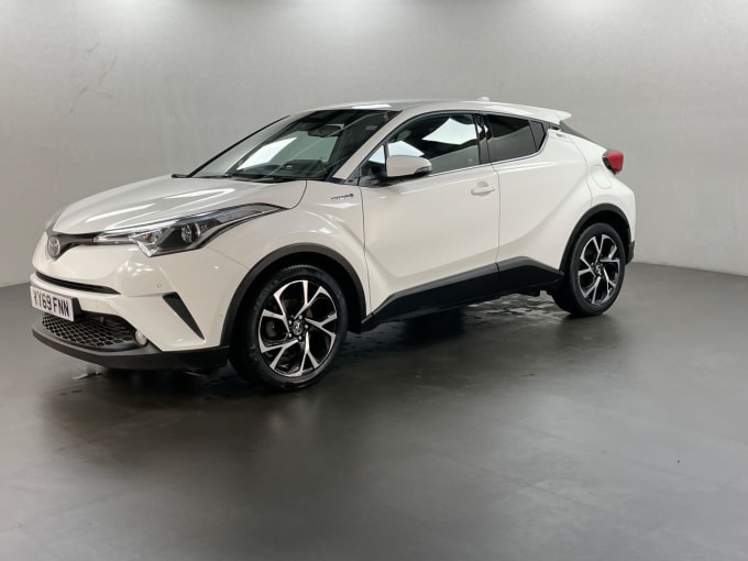 2025 Toyota C-hr