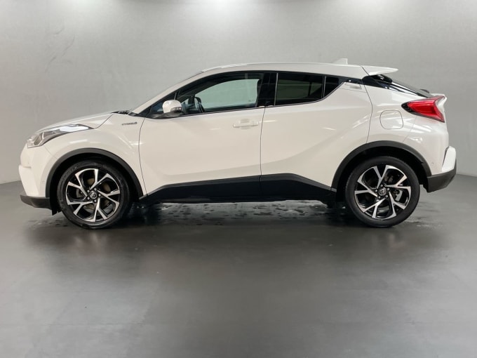 2025 Toyota C-hr