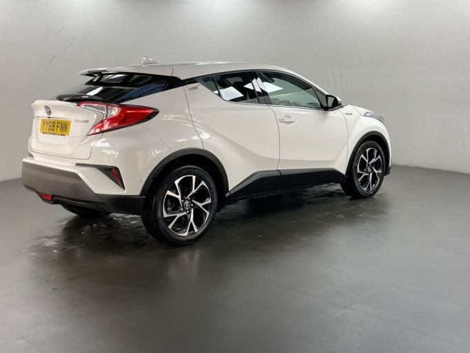 2025 Toyota C-hr