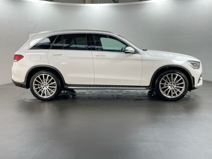 2025 Mercedes-benz Glc