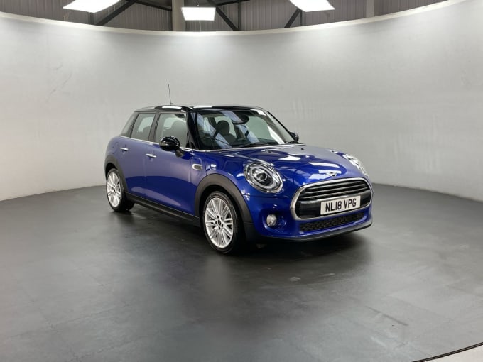 2025 Mini Hatch