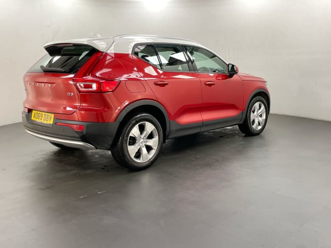 2025 Volvo Xc40