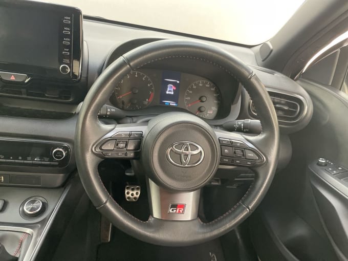 2025 Toyota Yaris