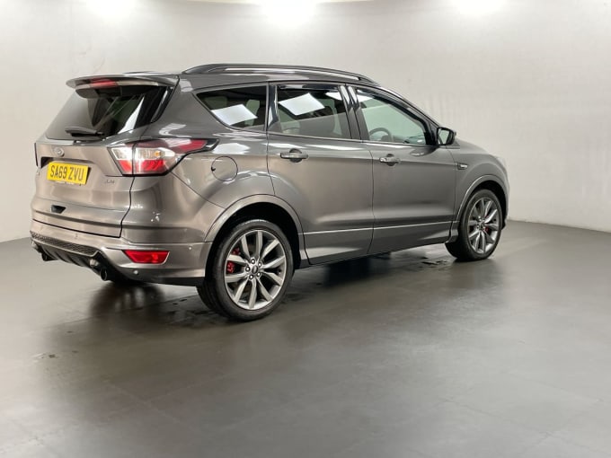 2025 Ford Kuga