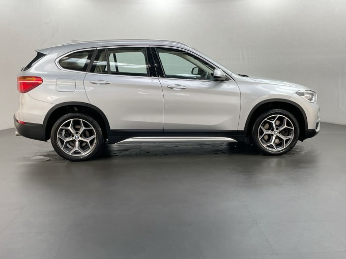 2025 BMW X1