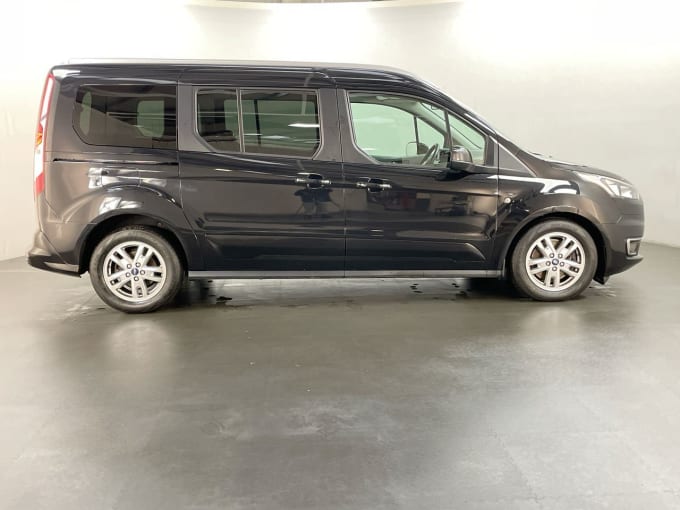 2025 Ford Grand Tourneo Connect