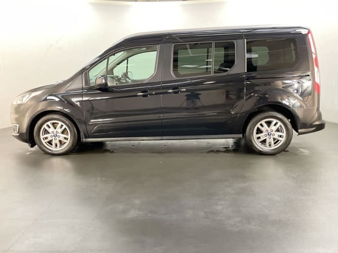 2025 Ford Grand Tourneo Connect