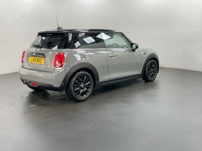 2025 Mini Hatch