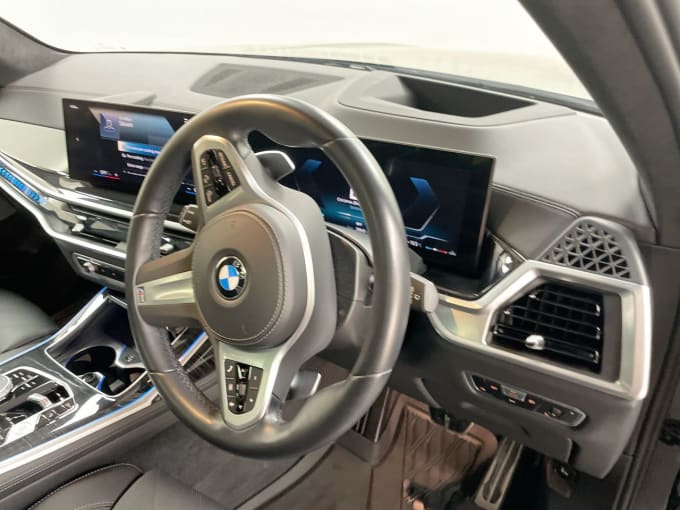 2025 BMW X7