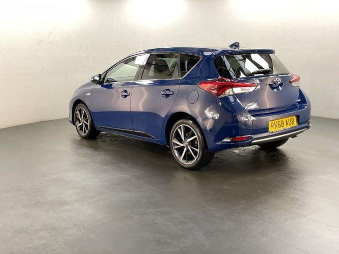 2025 Toyota Auris