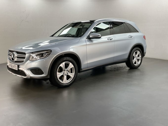 2025 Mercedes-benz Glc