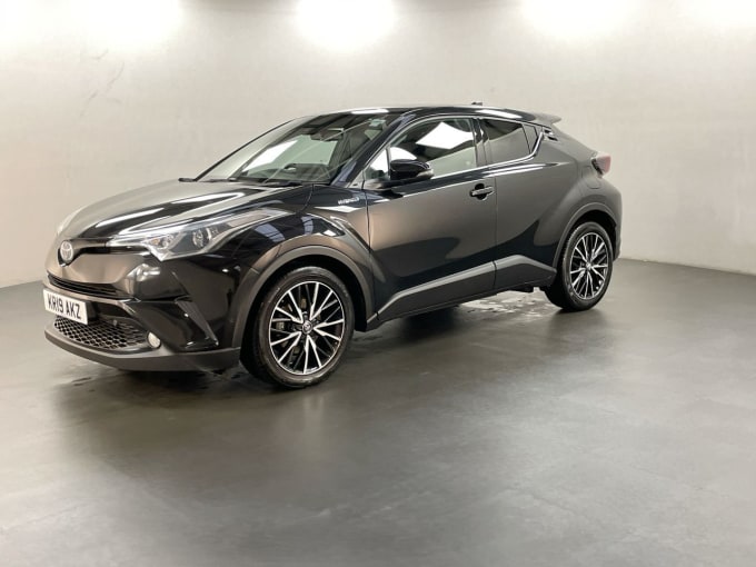 2025 Toyota C-hr