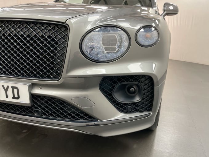 2025 Bentley Bentayga