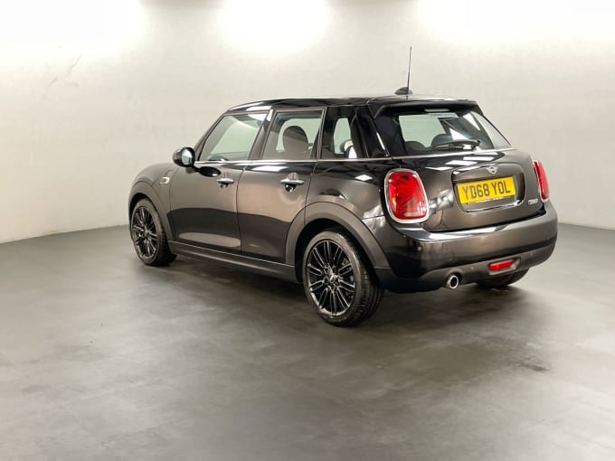 2025 Mini Hatch