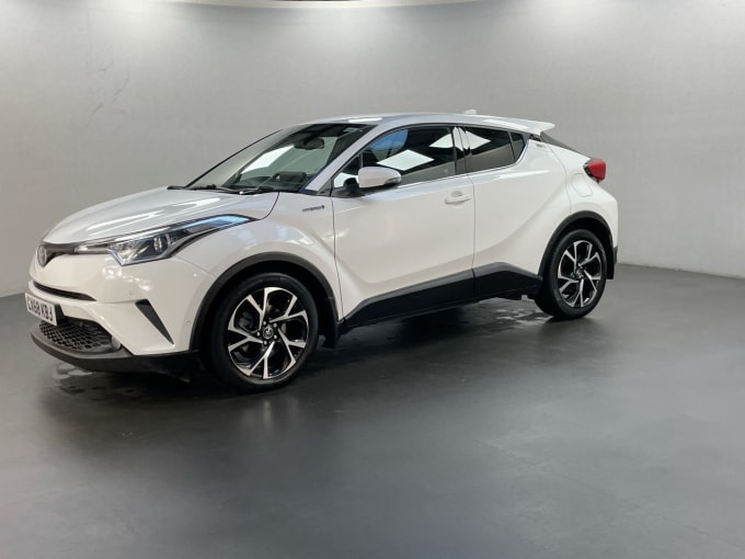 2025 Toyota C-hr