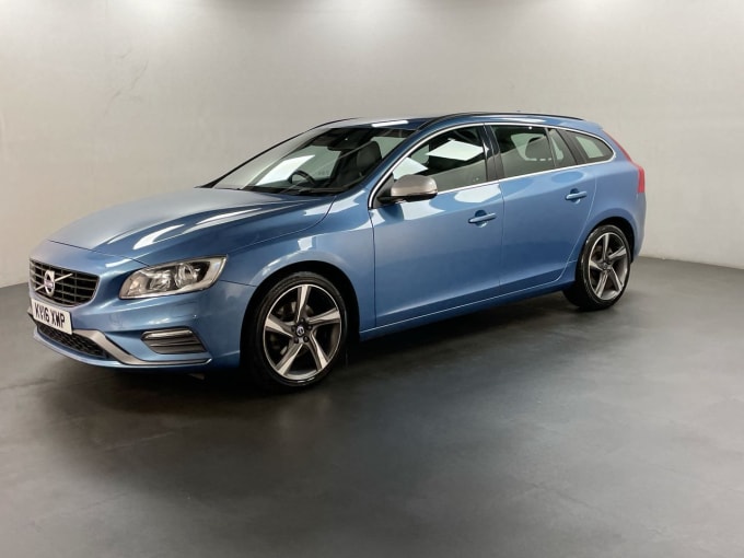 2025 Volvo V60