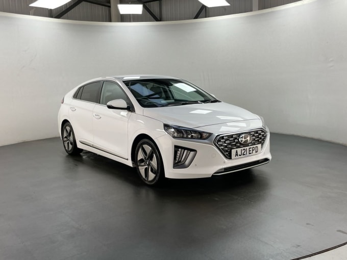 2025 Hyundai Ioniq