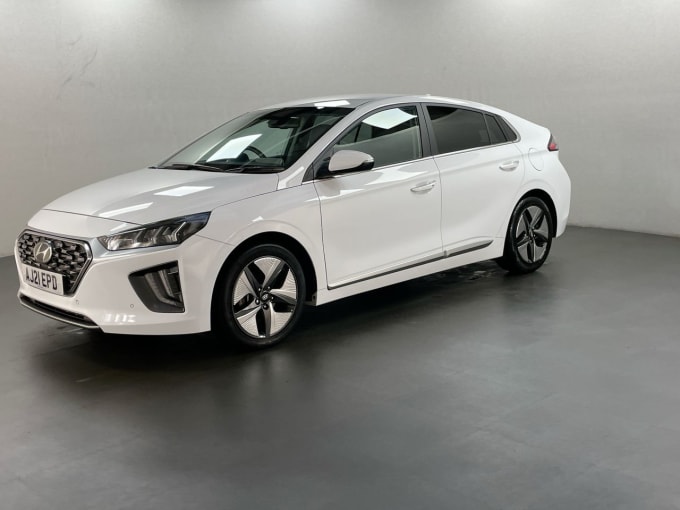 2025 Hyundai Ioniq