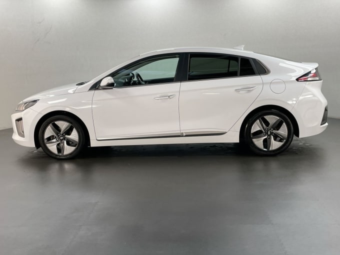 2025 Hyundai Ioniq