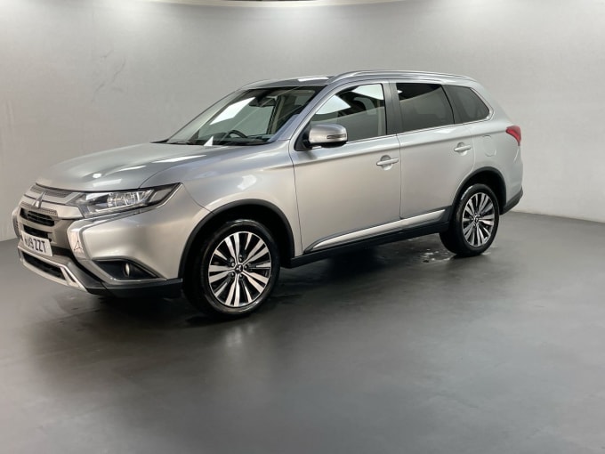 2025 Mitsubishi Outlander