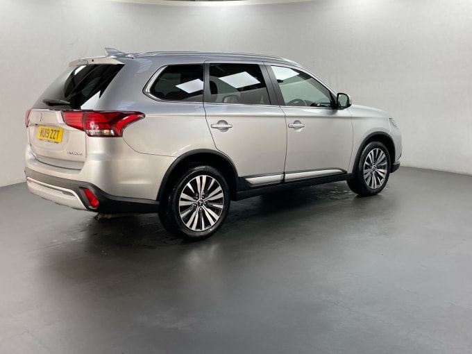 2025 Mitsubishi Outlander