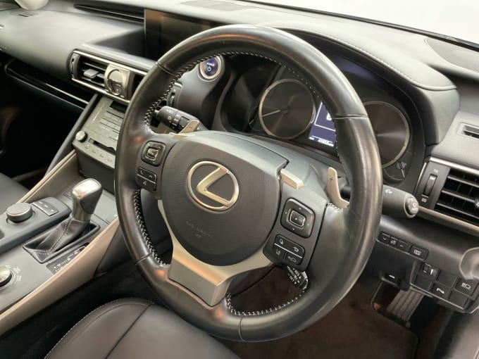 2025 Lexus Is